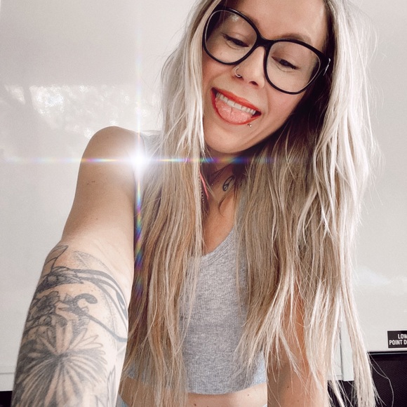 💋 𝔱𝔬𝔭 ʀᴀᴛᴇᴅ 𝔰𝔢𝔩𝔩𝔢𝔯 👋🏽👀 on INSTAGRAM📷 - Picture 5 of 15